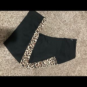 Zyia Leopard Pocket Brilliant Hi-Rise Capri 20"